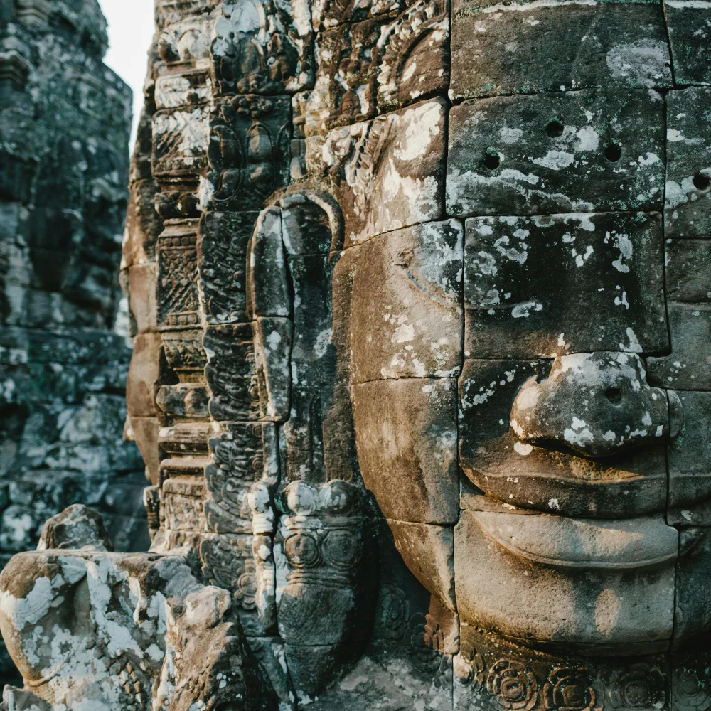 Visage sculpté au temple de Bayon